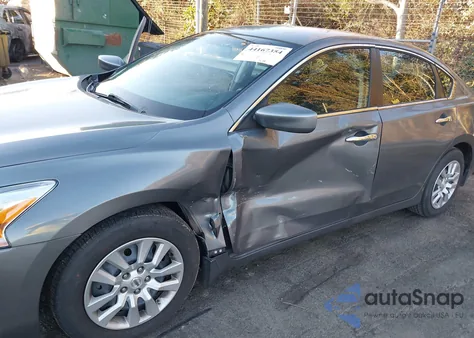 2015 Nissan Altima 2.5 S z USA, uszkodzony, nr VIN 1N4AL3AP7FC135286